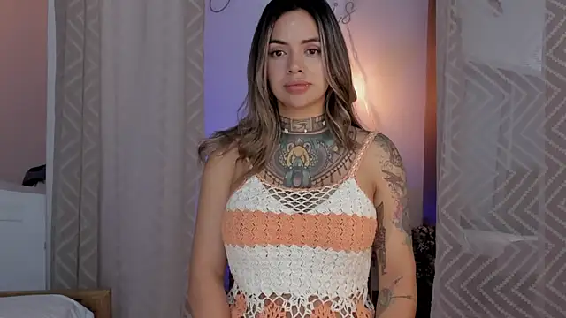 Snapshot of yandracelisofficial chatting on December 2024 05:12:01 AM yandracelisofficial online show from December 2024 05:12:01 AM