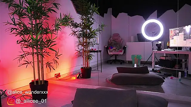 VanessaSimon online show from March 2025 09:24:02 AM