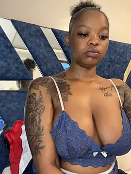 SexxyLunar online show from April 2026 01:34:02 AM