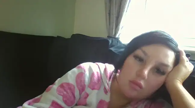 magical mia online show from February 2025 02:57:01 PM