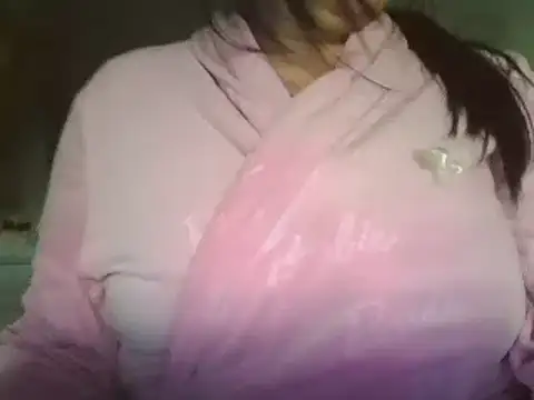 magical mia online show from March 2025 05:05:01 PM