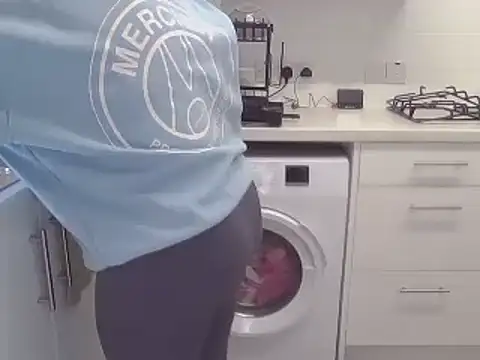 magical mia online show from March 2025 02:40:01 PM