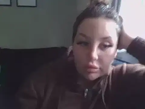 magical mia online show from March 2025 11:42:01 AM