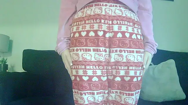 Snapshot of magical_mia chatting on January 2026 09:57:02 AM magical mia online show from January 2026 09:57:02 AM