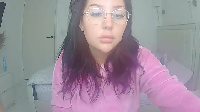 Snapshot of magical_mia chatting on May 2026 07:36:02 AM magical mia online show from May 2026 07:36:02 AM