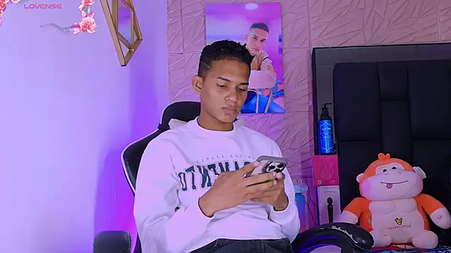 Snapshot of dilan_alfonzo chatting on May 2026 12:04:02 PM dilan alfonzo online show from May 2026 12:04:02 PM