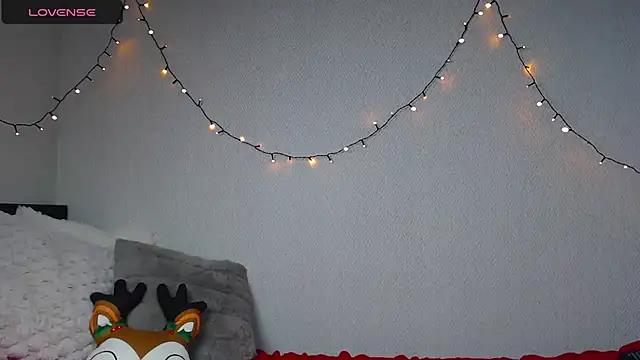 Nicole blonde0 online show from January 2025 08:42:01 PM