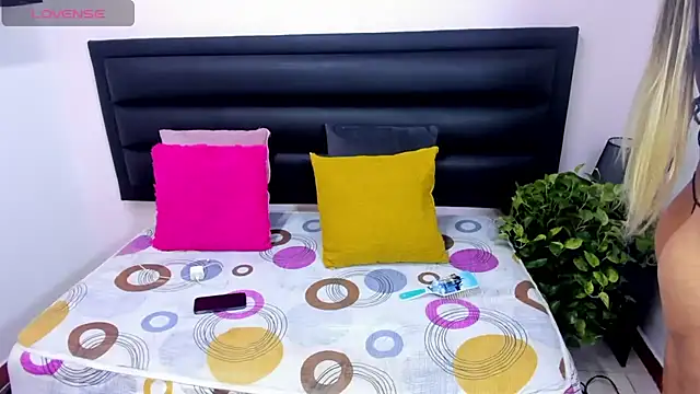 blonde girl01 online show from March 2025 10:54:01 PM