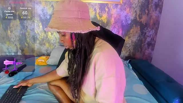 MonicaSchwartz online show from December 2025 08:25:02 PM