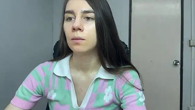 SassyJessi online show from May 2026 04:17:01 AM