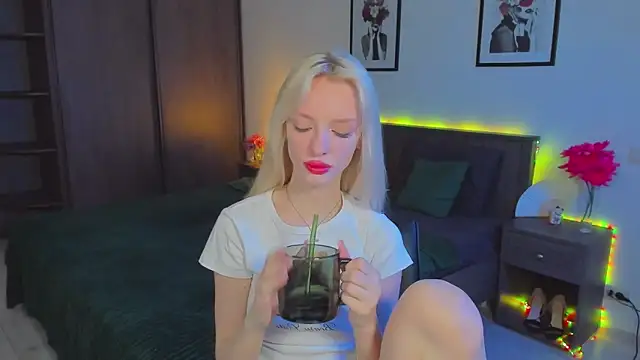 AleksaBlonde online show from January 2025 11:34:01 AM