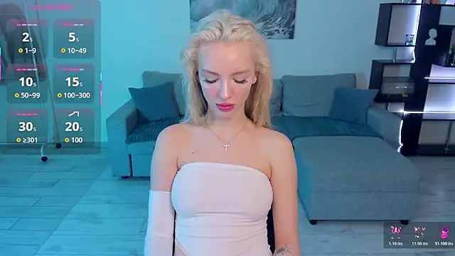 Snapshot of AleksaBlonde chatting on February 2026 05:58:02 AM AleksaBlonde online show from February 2026 05:58:02 AM