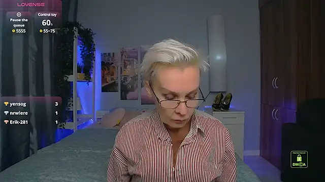 HelgaHimmell online show from December 2024 06:25:01 PM