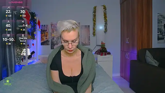 HelgaHimmell online show from December 2024 10:43:02 PM