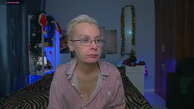 HelgaHimmell online show from January 2025 11:12:01 PM