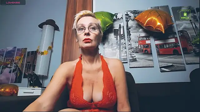 HelgaHimmell online show from November 2025 12:30:01 PM