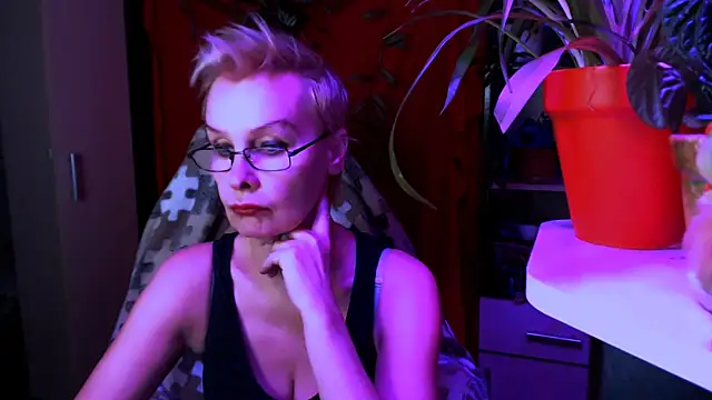 HelgaHimmell online show from March 2026 04:01:01 PM