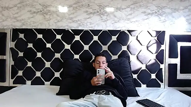 thiago19s online show from January 2025 12:24:02 PM