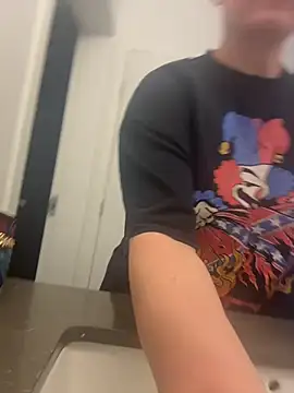 Snapshot of quinnmariexo chatting on October 2025 03:08:01 PM quinnmariexo online show from October 2025 03:08:01 PM