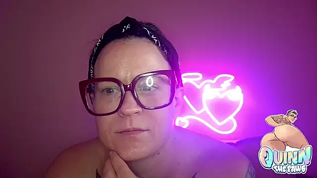 Snapshot of quinnmariexo chatting on November 2025 02:35:01 PM quinnmariexo online show from November 2025 02:35:01 PM