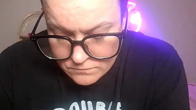 quinnmariexo online show from February 2026 07:51:02 PM