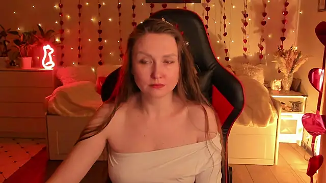 desperatehousewife   online show from February 2025 06:10:02 PM