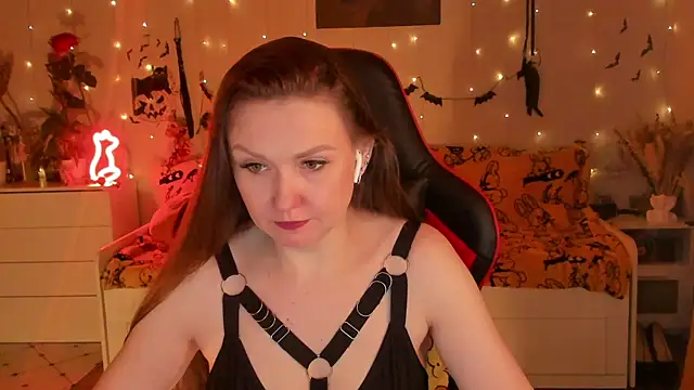 desperatehousewife   online show from November 2025 05:04:02 PM