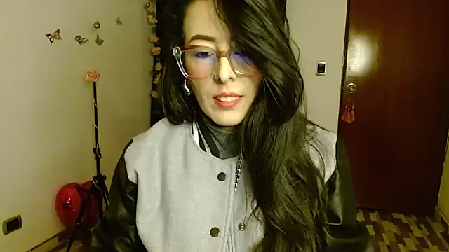 ella peck online show from November 2025 05:18:02 AM