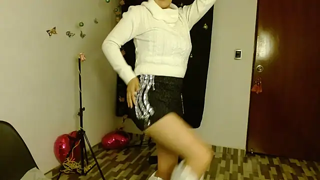 ella peck online show from November 2025 12:42:01 AM