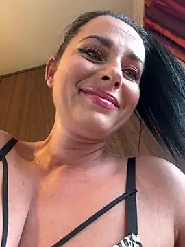 Hotmomcheckk  online show from October 2025 12:02:02 PM