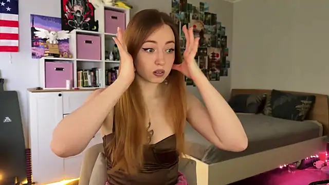 LinaWitch online show from April 2026 12:58:02 PM