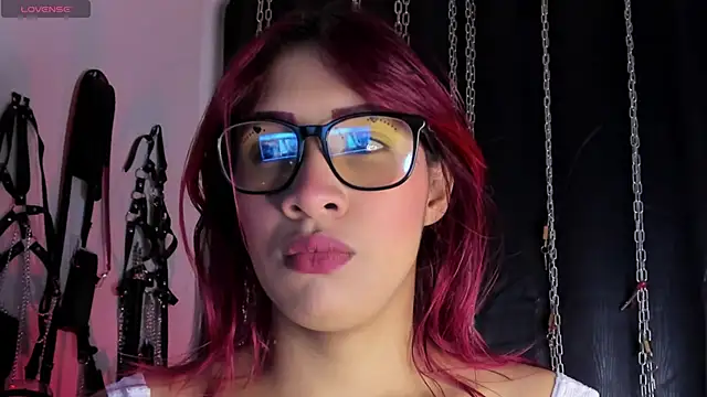 charrlotte quinn online show from May 2026 12:44:02 PM