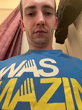 czruz online show from February 2026 11:41:02 PM