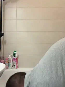 czruz online show from February 2026 05:22:02 PM