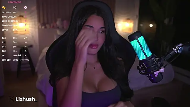 Snapshot of Lizhush_ chatting on February 2025 04:37:01 PM Lizhush  online show from February 2025 04:37:01 PM