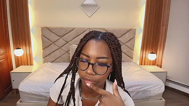 Raquel jones online show from March 2026 12:21:02 PM