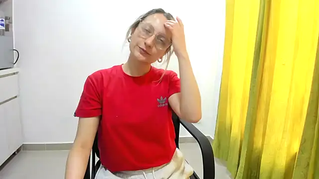 Adele johnsonn1 online show from December 2024 03:15:01 PM