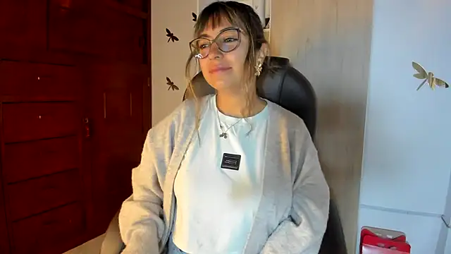 Isabellaa22 1 online show from February 2026 01:23:01 AM