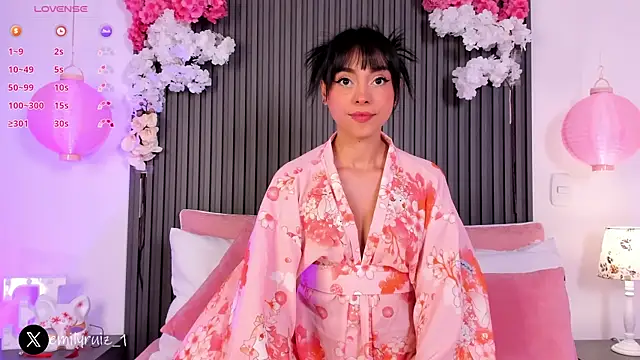 emilyruiz1 online show from March 2025 03:42:01 PM