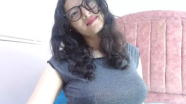 lunazulsj online show from January 2025 01:40:01 PM