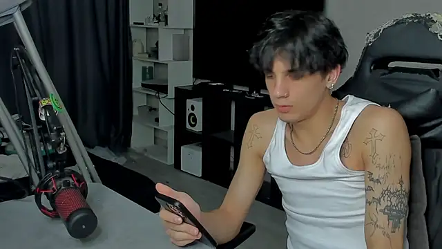 MarkBrowniii online show from September 2025 02:54:02 AM