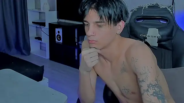 MarkBrowniii online show from December 2025 01:50:02 PM