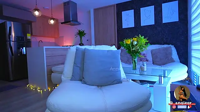 AnnaTaylor1 online show from March 2025 03:56:01 PM