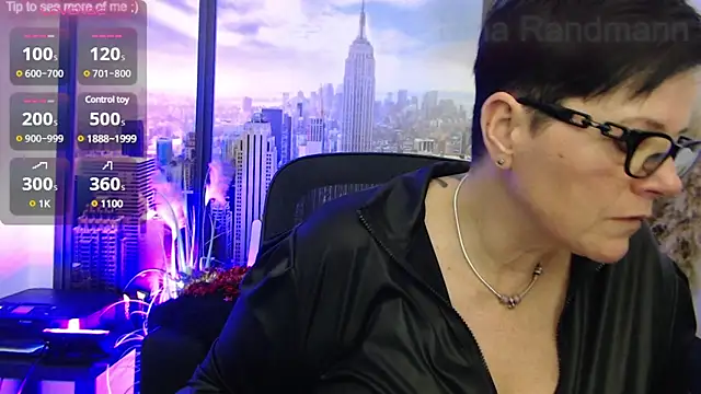 ninarandmann online show from February 2025 06:54:02 PM