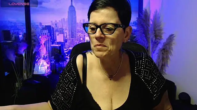 Snapshot of ninarandmann chatting on June 2026 08:14:02 PM ninarandmann online show from June 2026 08:14:02 PM