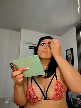 Natasha milf   online show from November 2025 02:18:01 PM