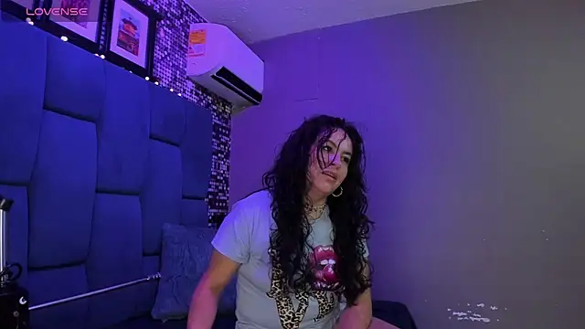 hanny milf online show from November 2025 11:32:02 AM