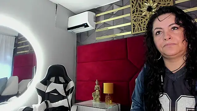 Snapshot of hanny_milf chatting on June 2026 11:55:02 AM hanny milf online show from June 2026 11:55:02 AM