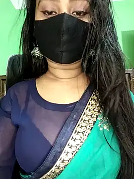 Idhika Paul online show from March 2026 09:32:02 PM