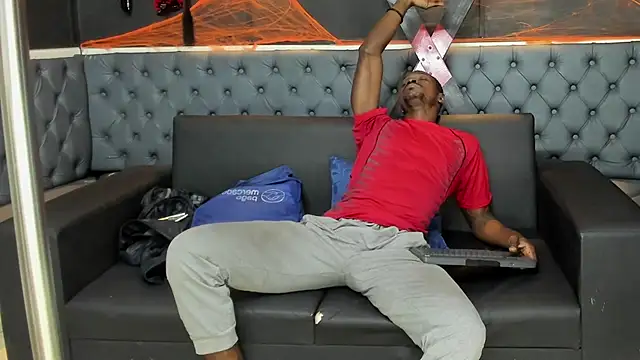 Terrance z online show from October 2025 08:03:02 PM